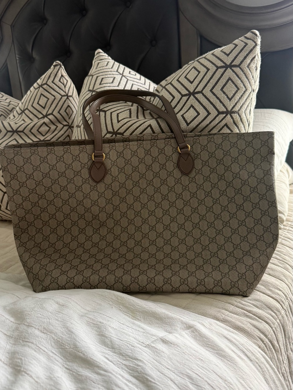 Gucci GG Supreme Zip Tote Bag | Beige/Ebony Monogram | Authentic
